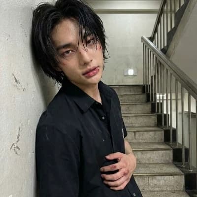 Hwang Hyunjin thumbnail