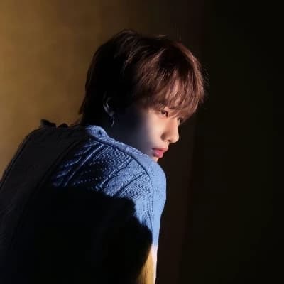 Hwang Hyunjin thumbnail