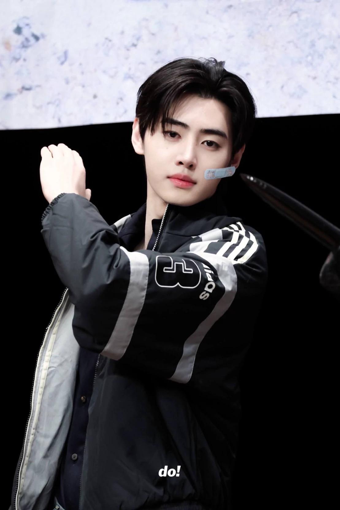 Park sunghoon  thumbnail