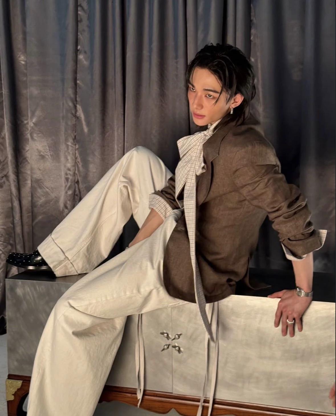 Hwang Hyunjin - Prince thumbnail