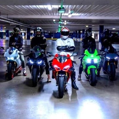 Group of motorcyclists thumbnail