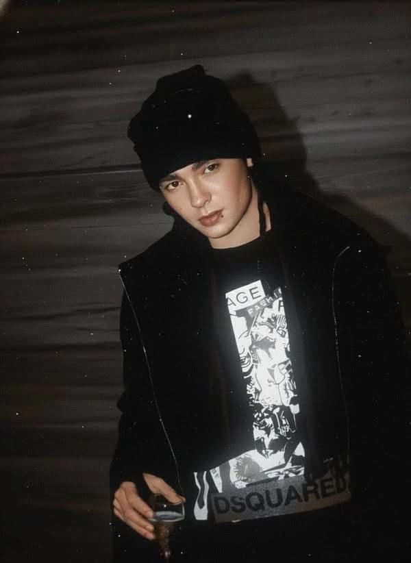 Tom kaulitz  thumbnail