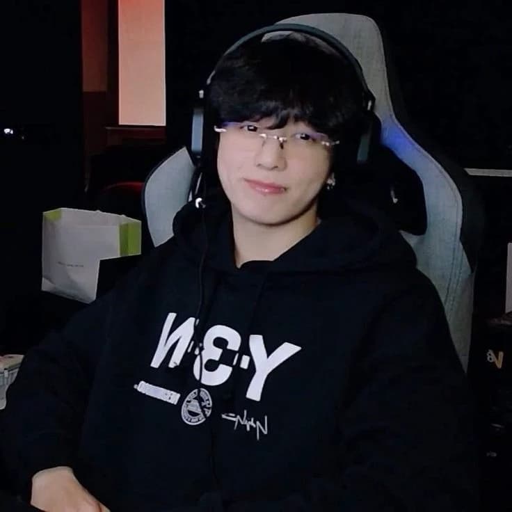 Jeon Jungkook  thumbnail