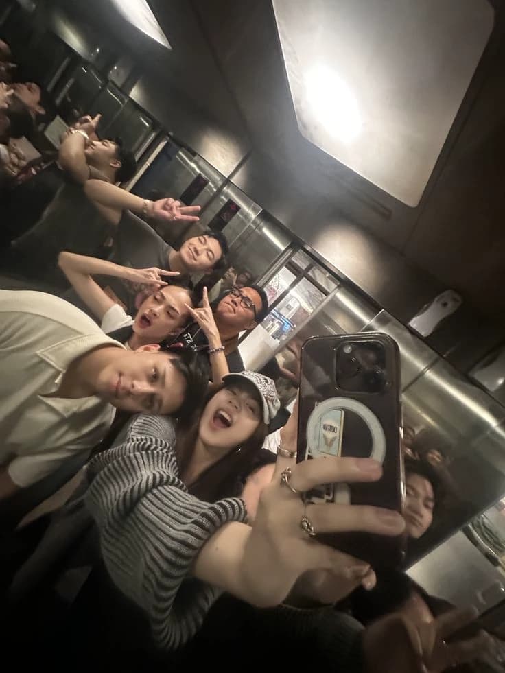 Your all fav cousins♡! thumbnail