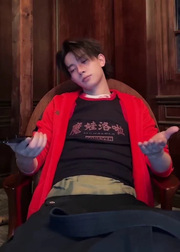 Lee heeseung  thumbnail