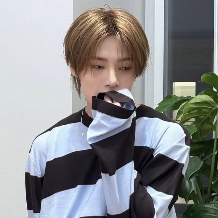Hyunjin || Hyunjeong thumbnail