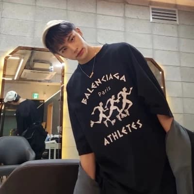 Hwang Hyunjin thumbnail