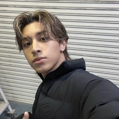 آدم  thumbnail