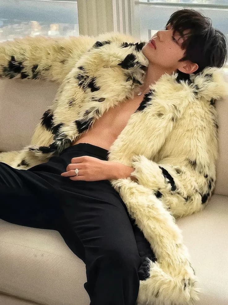 Him Taehyung  thumbnail