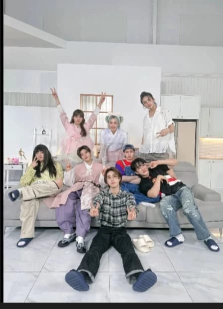 Family SKZ  thumbnail