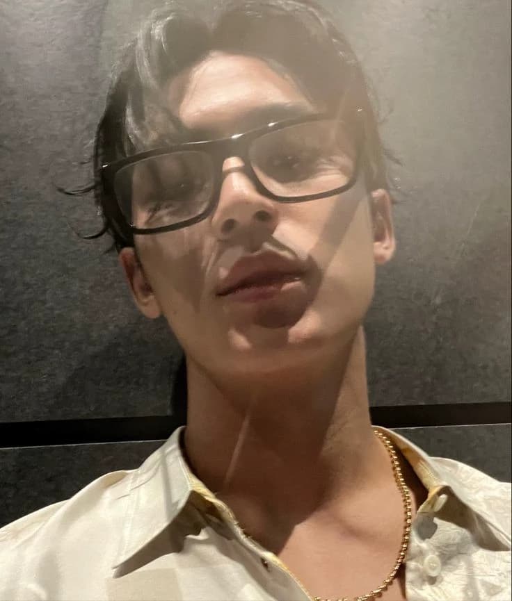 Kim Mingyu  thumbnail