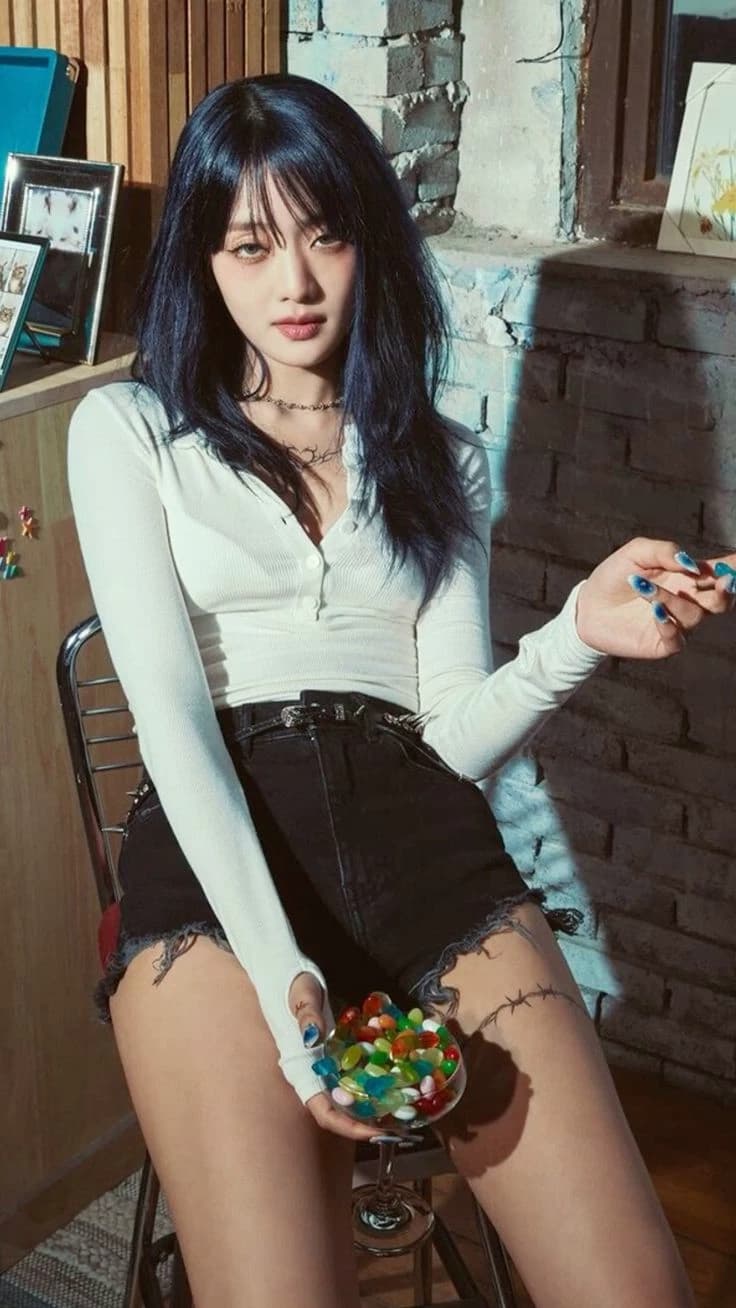 Nicha Yontararak (Minnie) thumbnail
