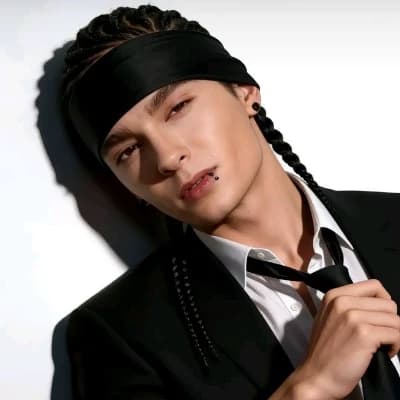 Tom Kaulitz thumbnail