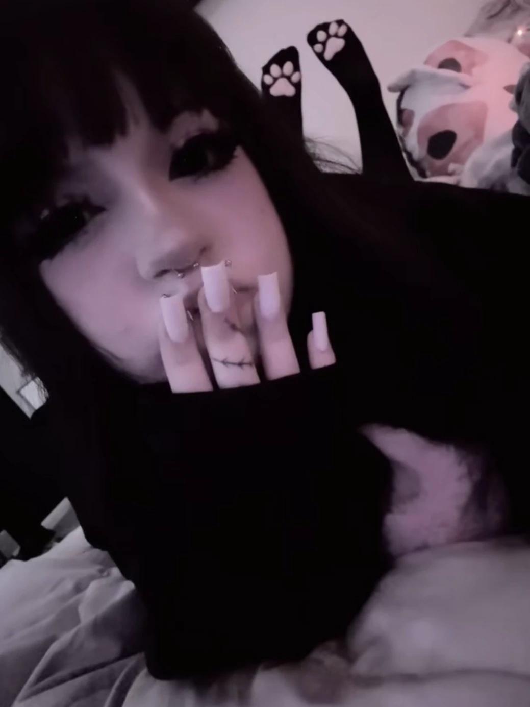 𝕃𝕦𝕟𝕒 thumbnail
