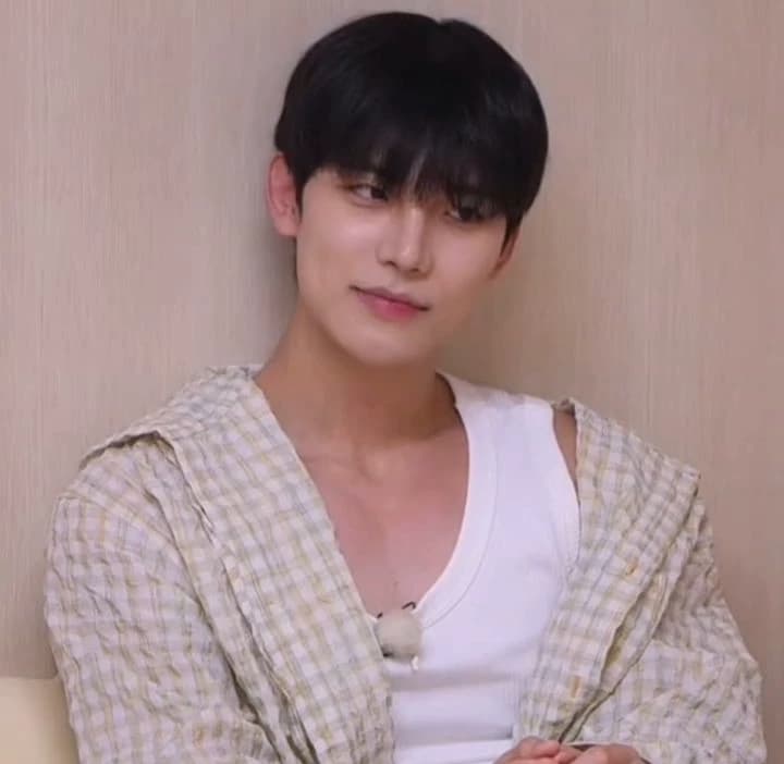 Youn Hyun-jae thumbnail