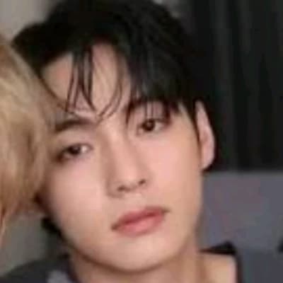 Kim taehyung  thumbnail