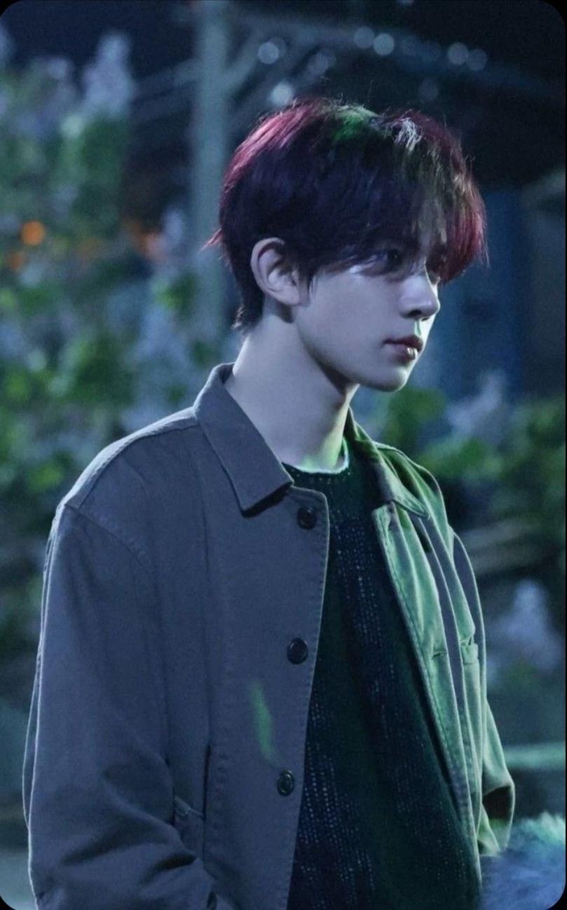 Lee Heeseung thumbnail