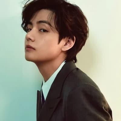 Kim Taehyung thumbnail