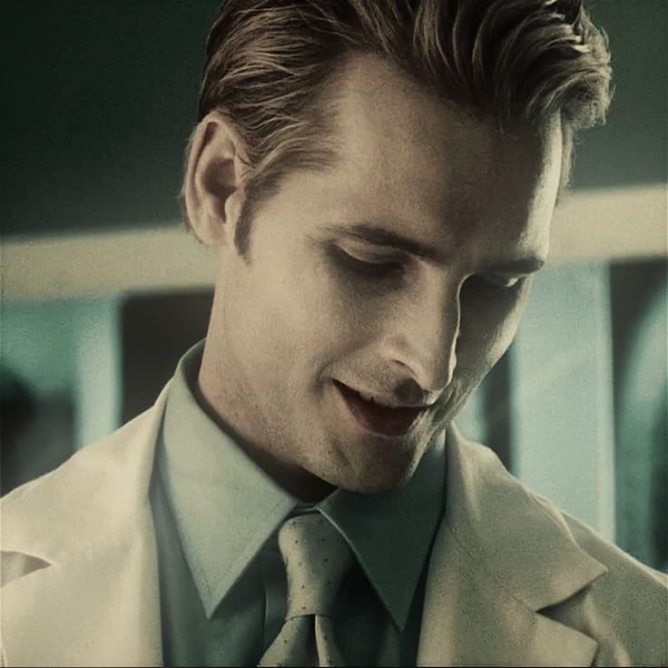 Carlisle Cullen thumbnail