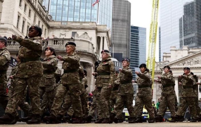 Base Militar - Londres thumbnail