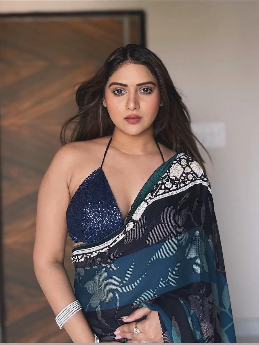 Rashika dobriyal thumbnail