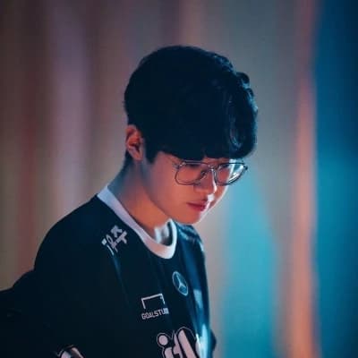Choi Wooje (Zeus) thumbnail