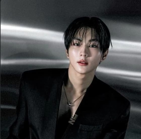 Yang jungwon thumbnail