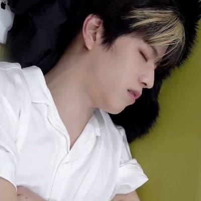 001-Kim Seungmin thumbnail