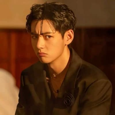 Kim Taehyung thumbnail
