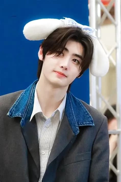 Sunghoon thumbnail
