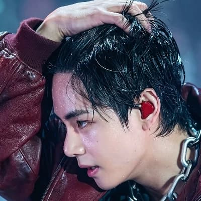 Kim Taehyung  thumbnail