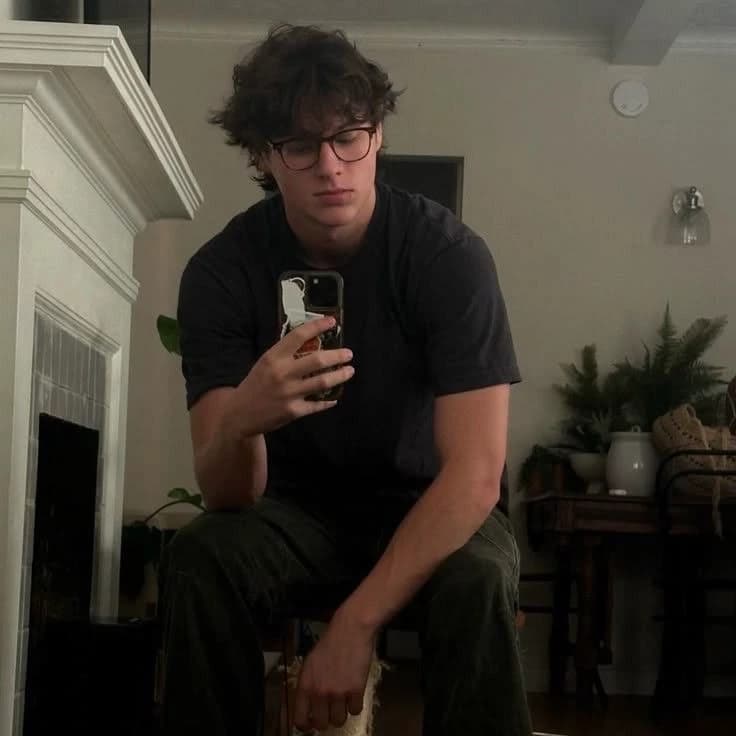 Ethan Wayne  thumbnail