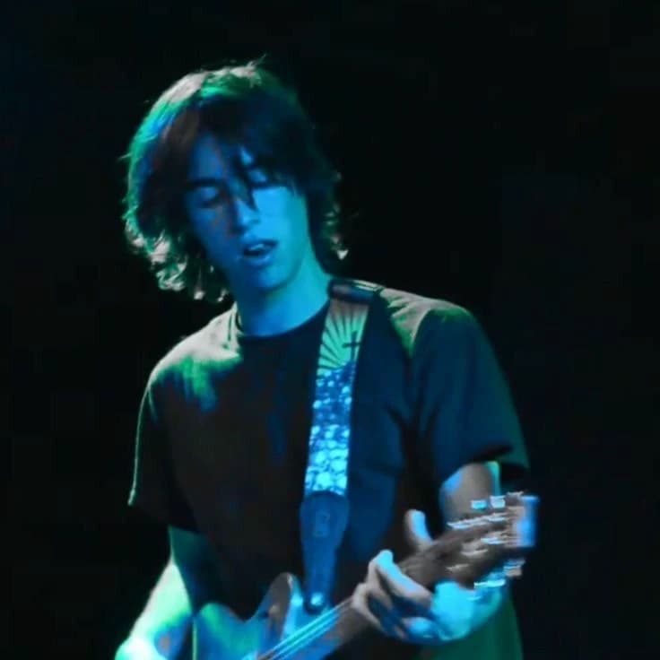 Alex g thumbnail