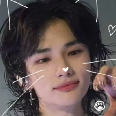 Hyejin (ILLIT) thumbnail