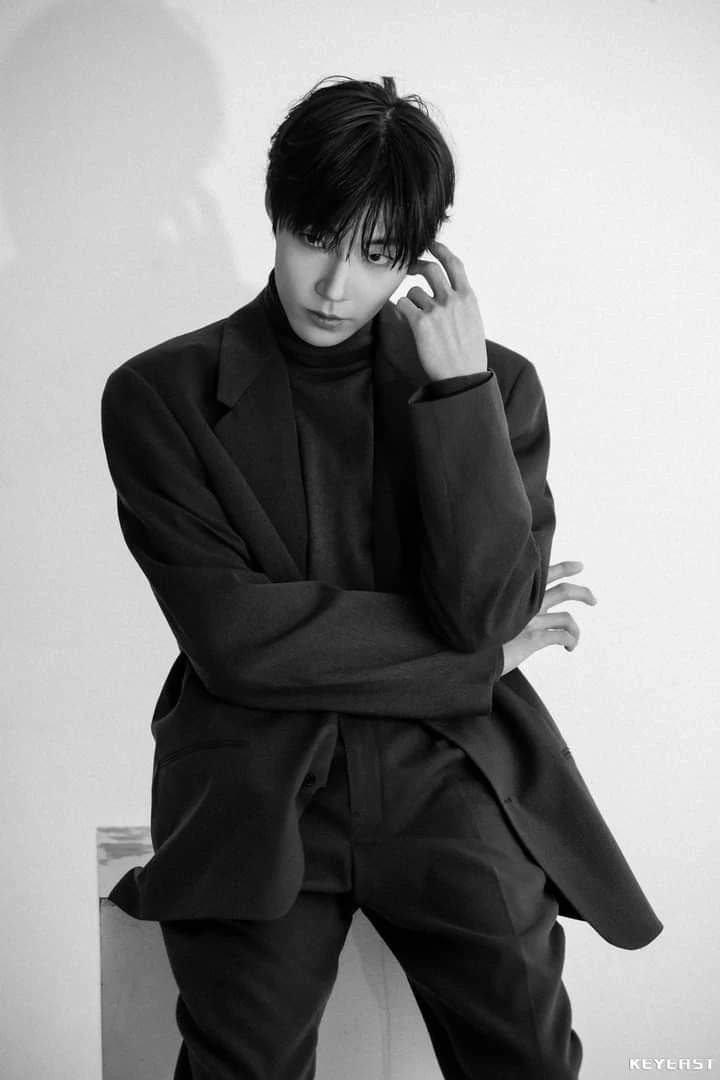 Hwang in-yeop  thumbnail