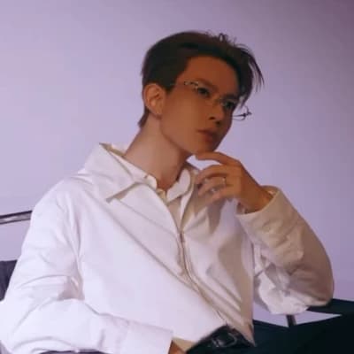 Lee Heeseung thumbnail