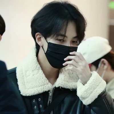 Yoon Jeonghan thumbnail