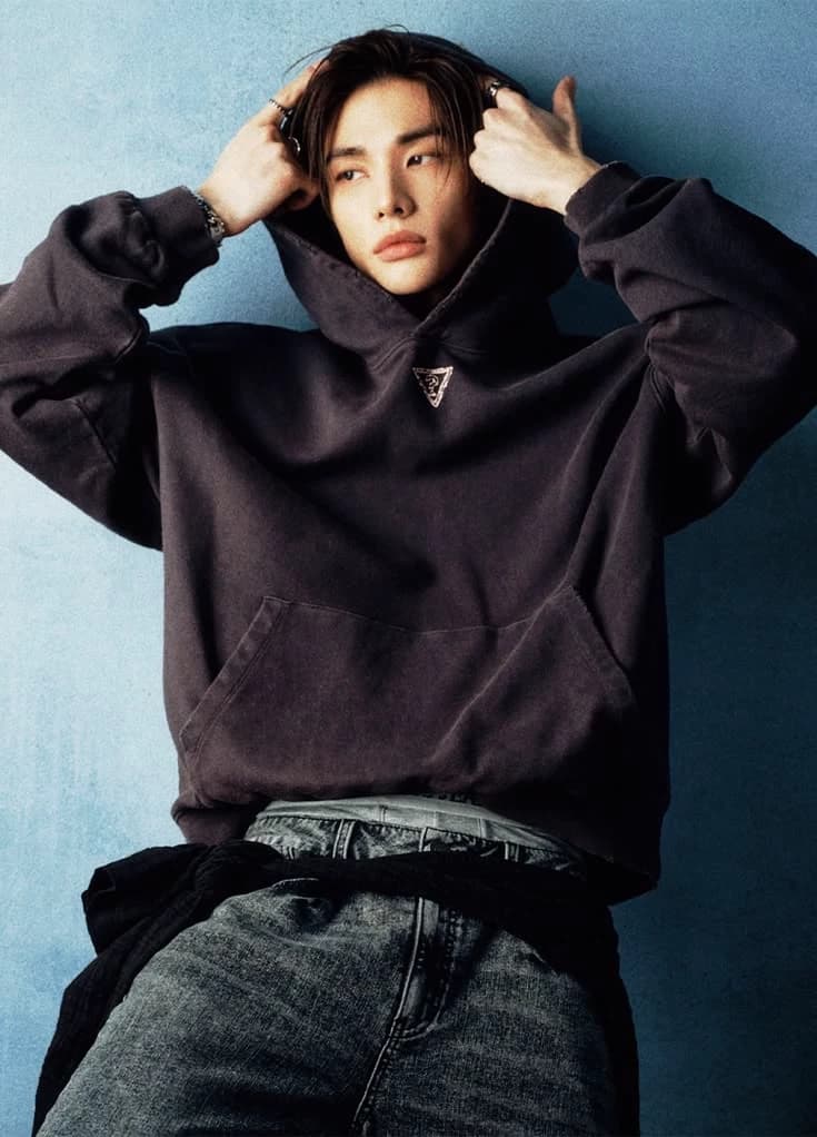Hwang Hyunjin thumbnail