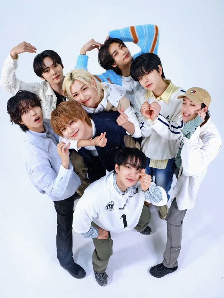 STRAY KIDS thumbnail