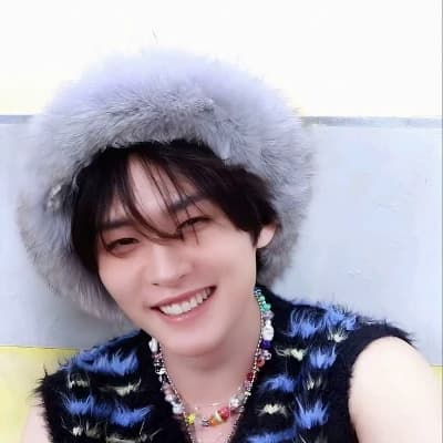 Lee Know thumbnail