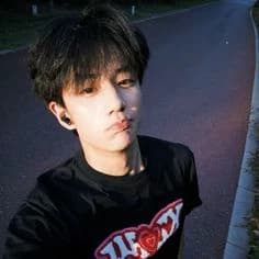 KAI PRIA ADALAH PRIA YANG MANJA DAN LENGKET,,MANIS  thumbnail