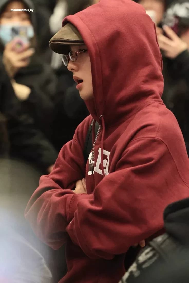 Hyunjin thumbnail