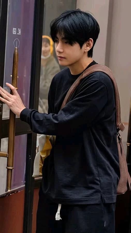 Taehyung  thumbnail