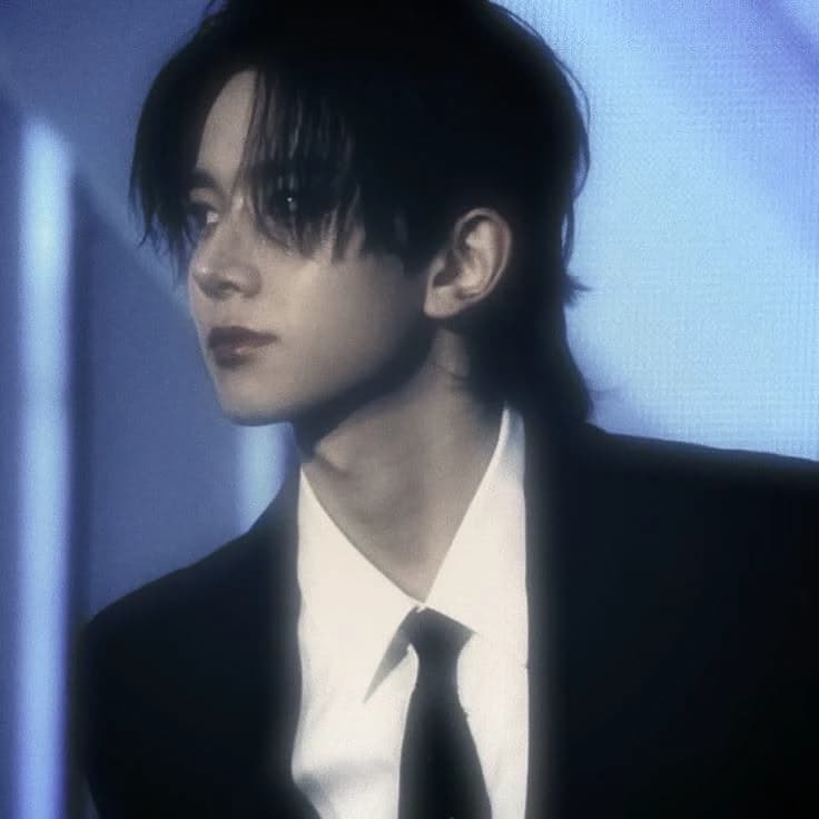 Lee Heeseung  thumbnail