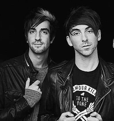Alex Gaskarth y Jack Barakat thumbnail