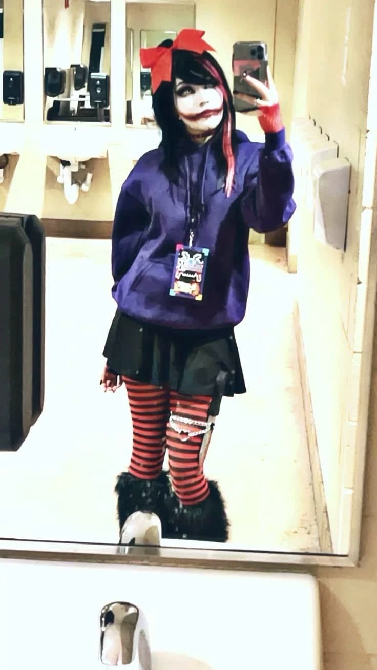 Creepypastas reagindo a tiktoks (cosplays+Edites+drama) thumbnail