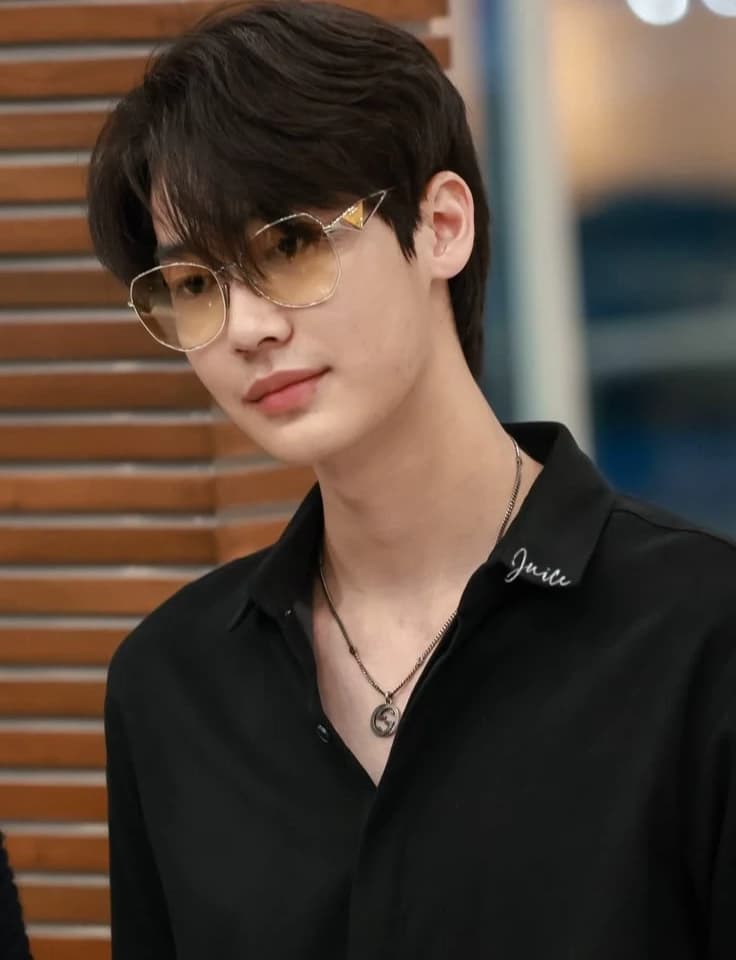 Ren thumbnail