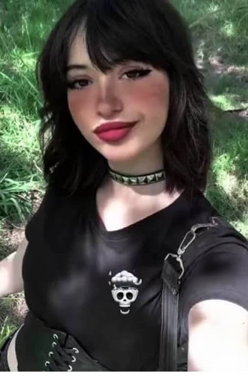 Delilah  thumbnail