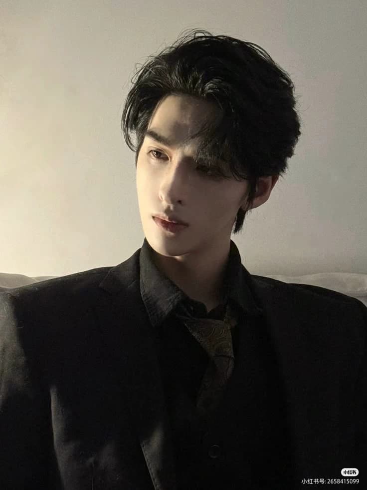 Liu Weì thumbnail