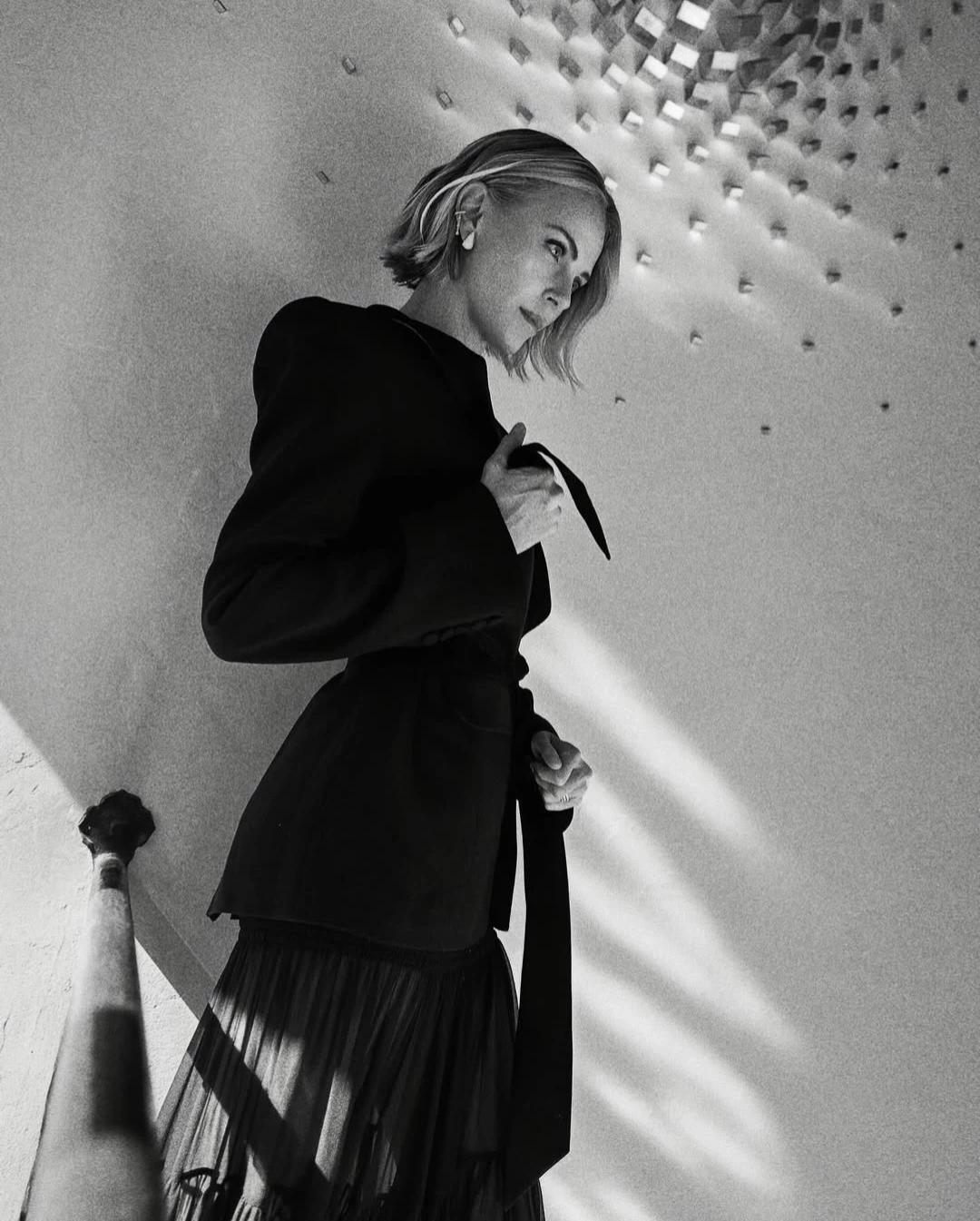 Charlize Theron  thumbnail